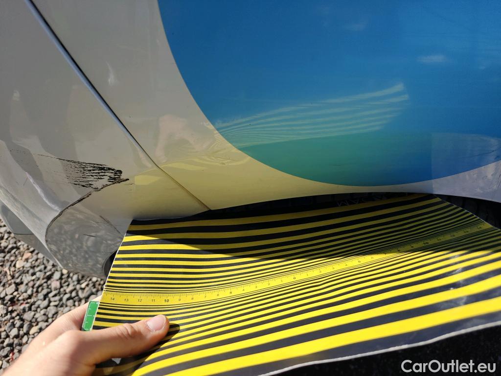  Nissan  Micra NISSAN  / 2017 / 5P / berlina con portón 1.5dCi 66 kW (90 CV) S&S Visia+ #22