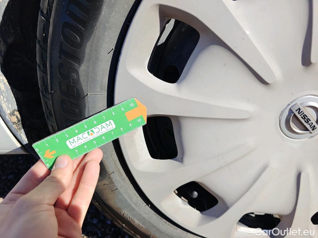  Nissan  Micra NISSAN  / 2017 / 5P / berlina con portón 1.5dCi 66 kW (90 CV) S&S Visia+ #82