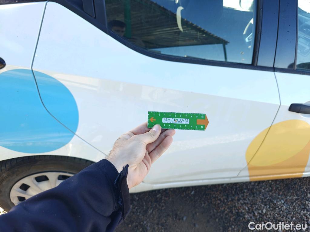  Nissan  Micra NISSAN  / 2017 / 5P / berlina con portón 1.5dCi 66 kW (90 CV) S&S Visia+ #25