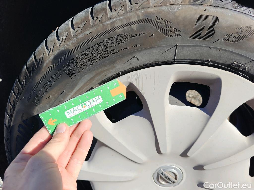  Nissan  Micra NISSAN  / 2017 / 5P / berlina con portón 1.5dCi 66 kW (90 CV) S&S Visia+ #81