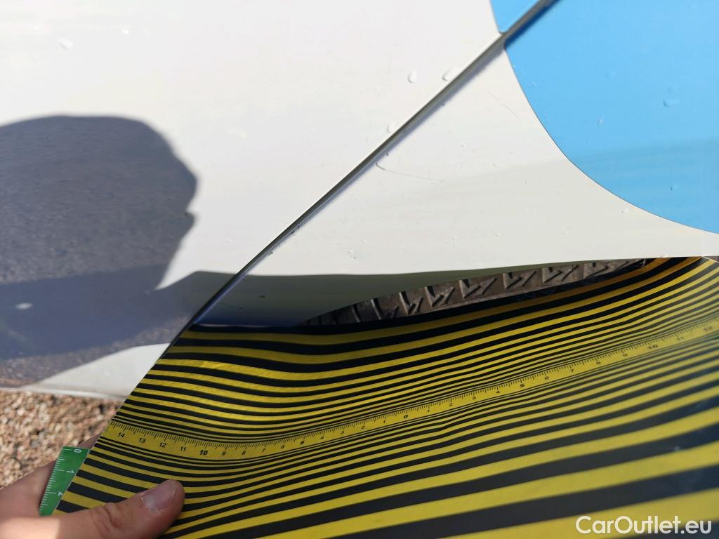  Nissan  Micra NISSAN  / 2017 / 5P / berlina con portón 1.5dCi 66 kW (90 CV) S&S Visia+ #98