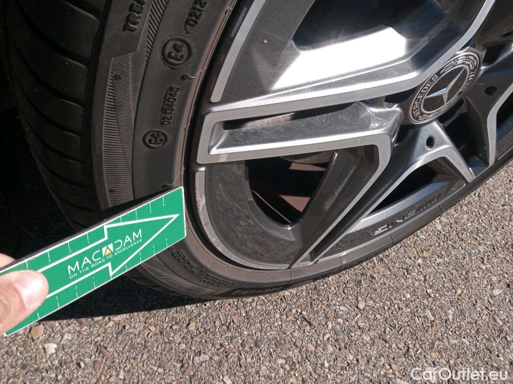  Mercedes  CLA-Klasse MERCEDES-BENZ CLA / 2019 / 5P / familiar CLA 250 e Shooting Brake #9