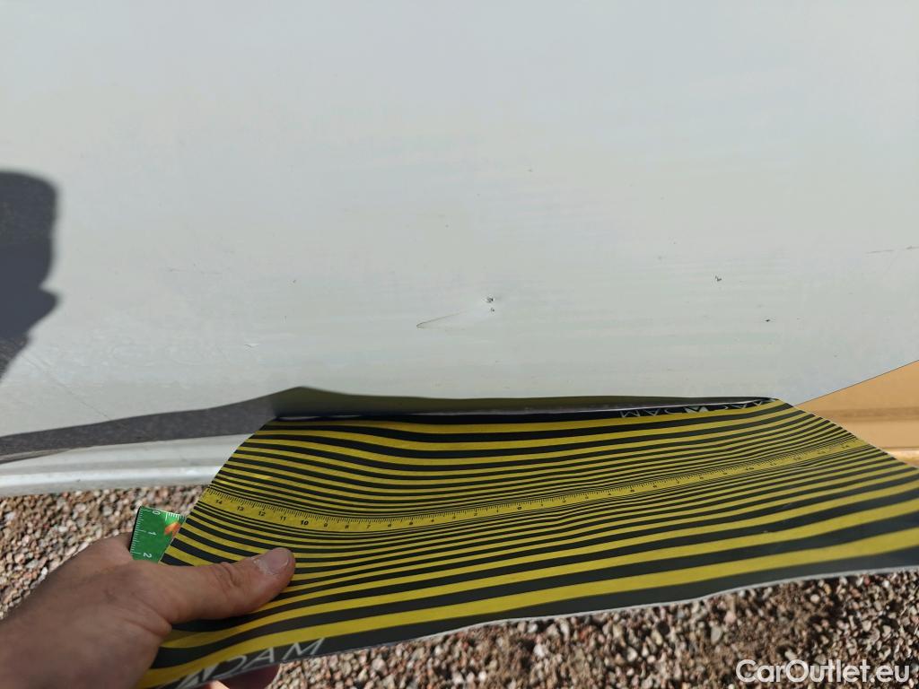  Nissan  Micra NISSAN  / 2017 / 5P / berlina con portón 1.5dCi 66 kW (90 CV) S&S Visia+ #44