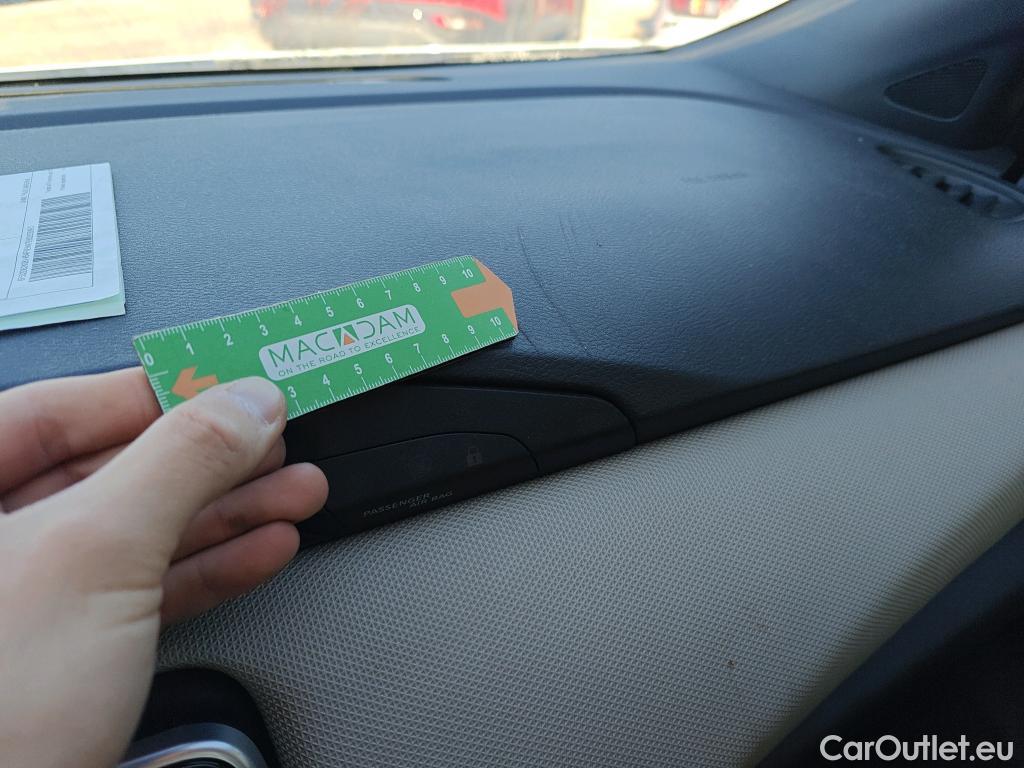  Nissan  Micra NISSAN  / 2017 / 5P / berlina con portón 1.5dCi 66 kW (90 CV) S&S Visia+ #42