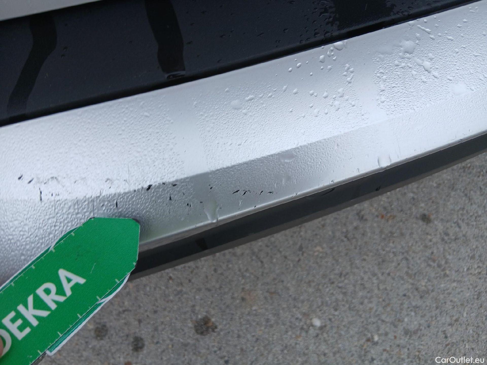  Peugeot  2008 PEUGEOT  / 2019 / 5P / todoterreno Active BlueHDI 81kW (110CV) #10