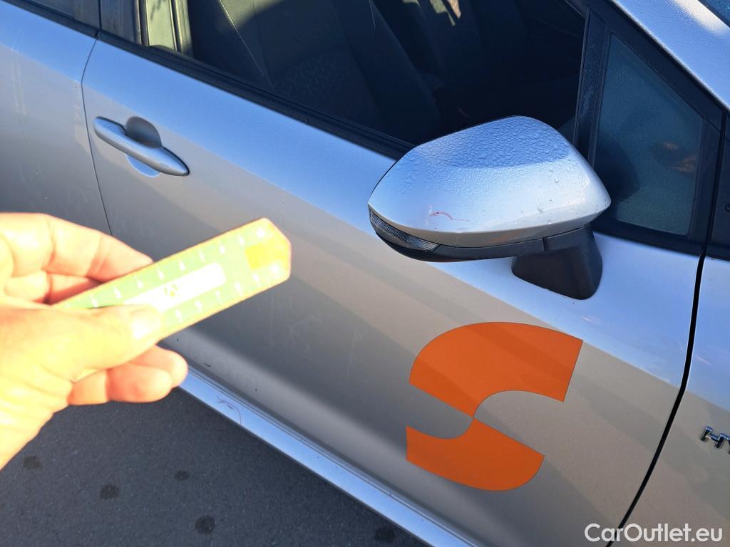  Toyota  Corolla TOYOTA  / 2019 / 5P / familiar 1.8 125H ACTIVE TECH E-CVT TOU SPORT #36