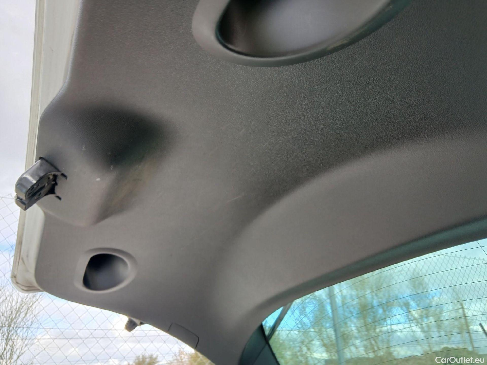  Renault  Megane RENAULT MÉGANE 5p 3G familiar Sp. Tou. Bose Energy dCi 130 S&S Euro 6 #13