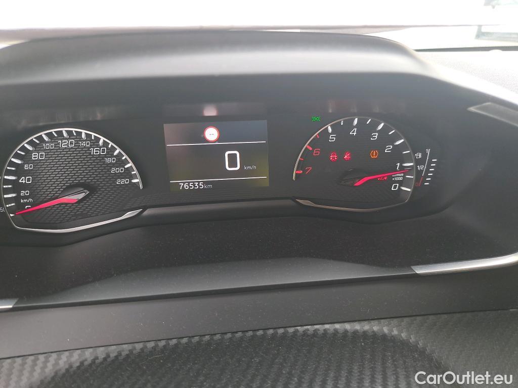  Peugeot  208 PEUGEOT  / 2019 / 5P / berlina con portón PureTech 73kW (100CV) Active Pack #42