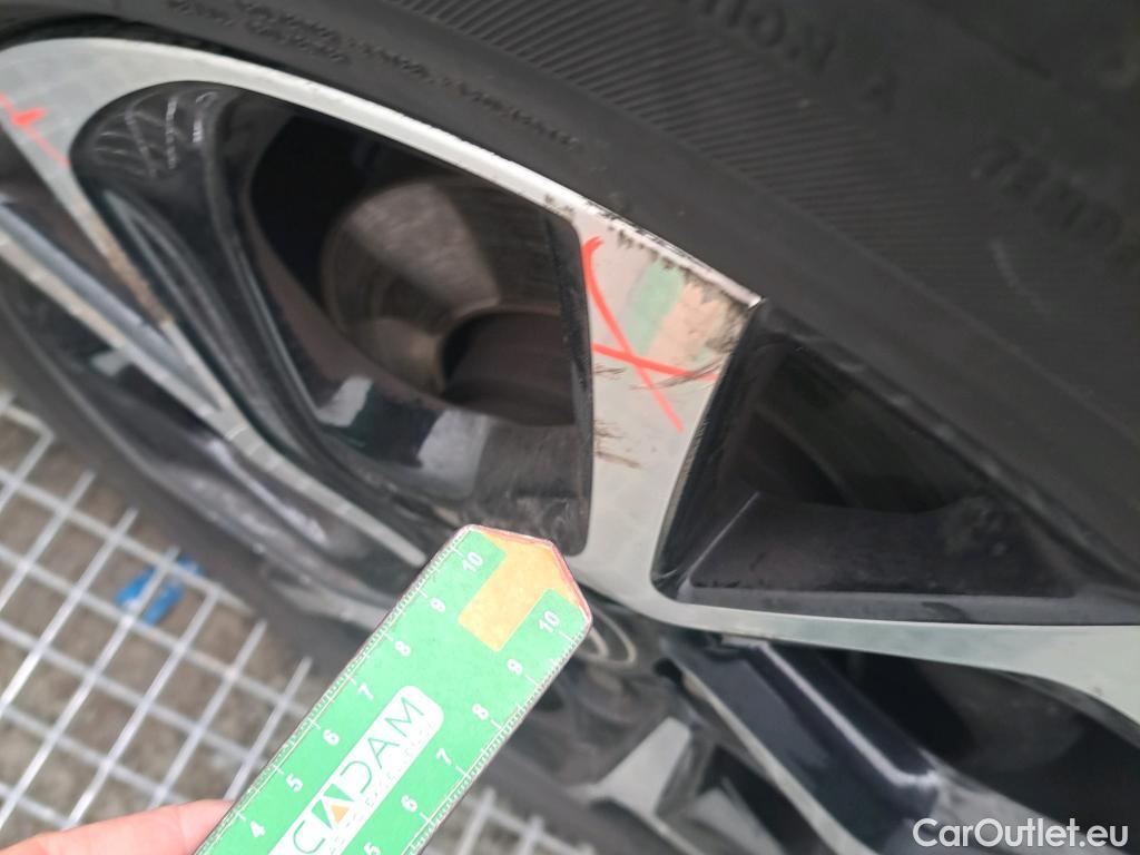  Toyota  C-HR TOYOTA  / 2019 / 5P / todoterreno 2.0 180H Advance Luxury #6