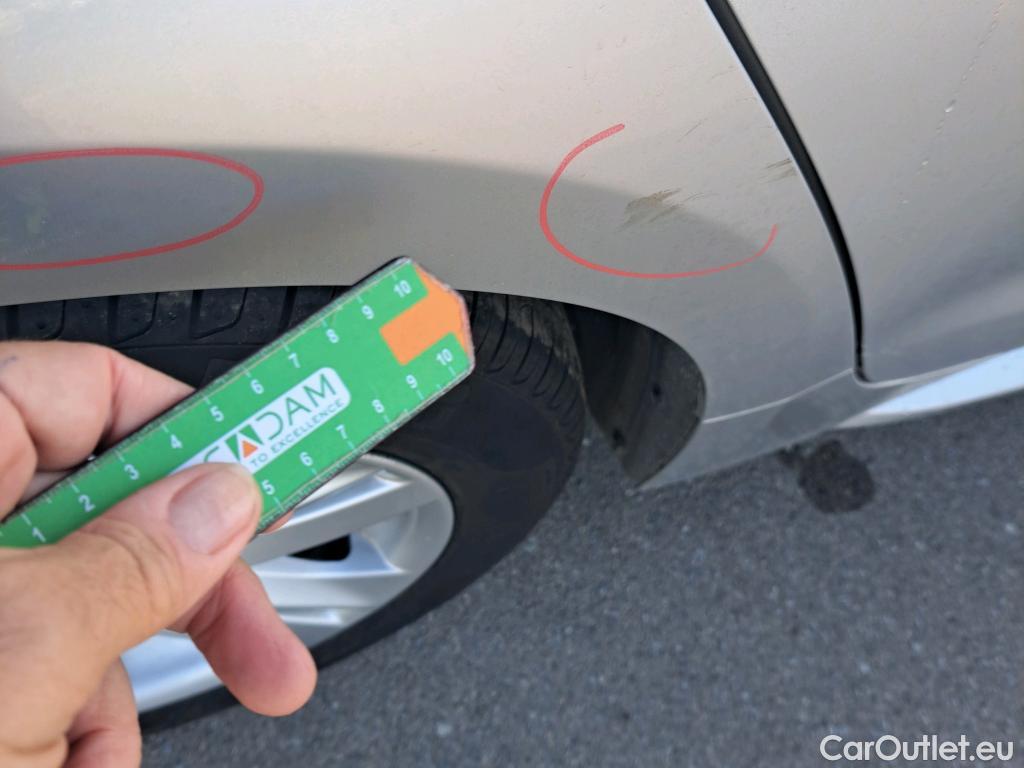  Toyota  Corolla TOYOTA  / 2019 / 5P / familiar 1.8 125H ACTIVE TECH E-CVT TOU SPORT #13