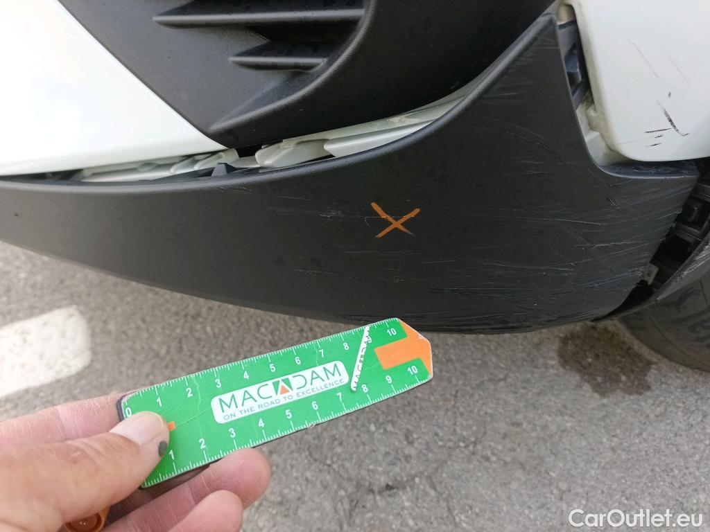  Peugeot  2008  Active Pack 1.2 PureTech 130CV MT6 E6d #6