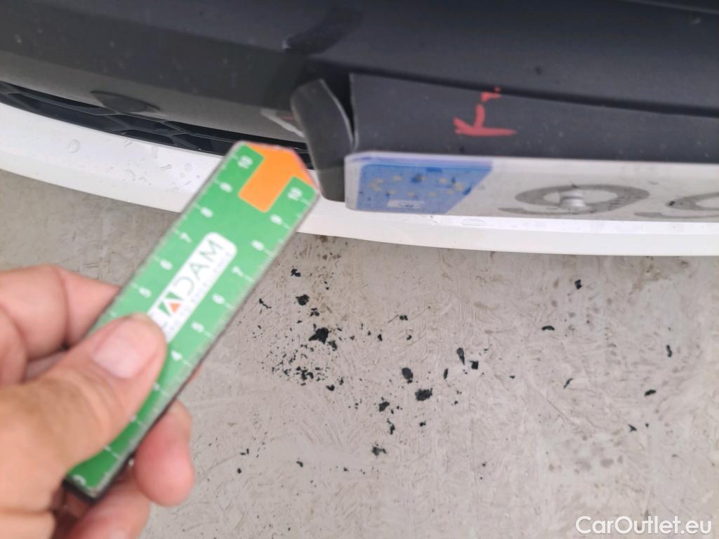  Toyota  C-HR TOYOTA  / 2019 / 5P / todoterreno 2.0 180H Advance Luxury #8