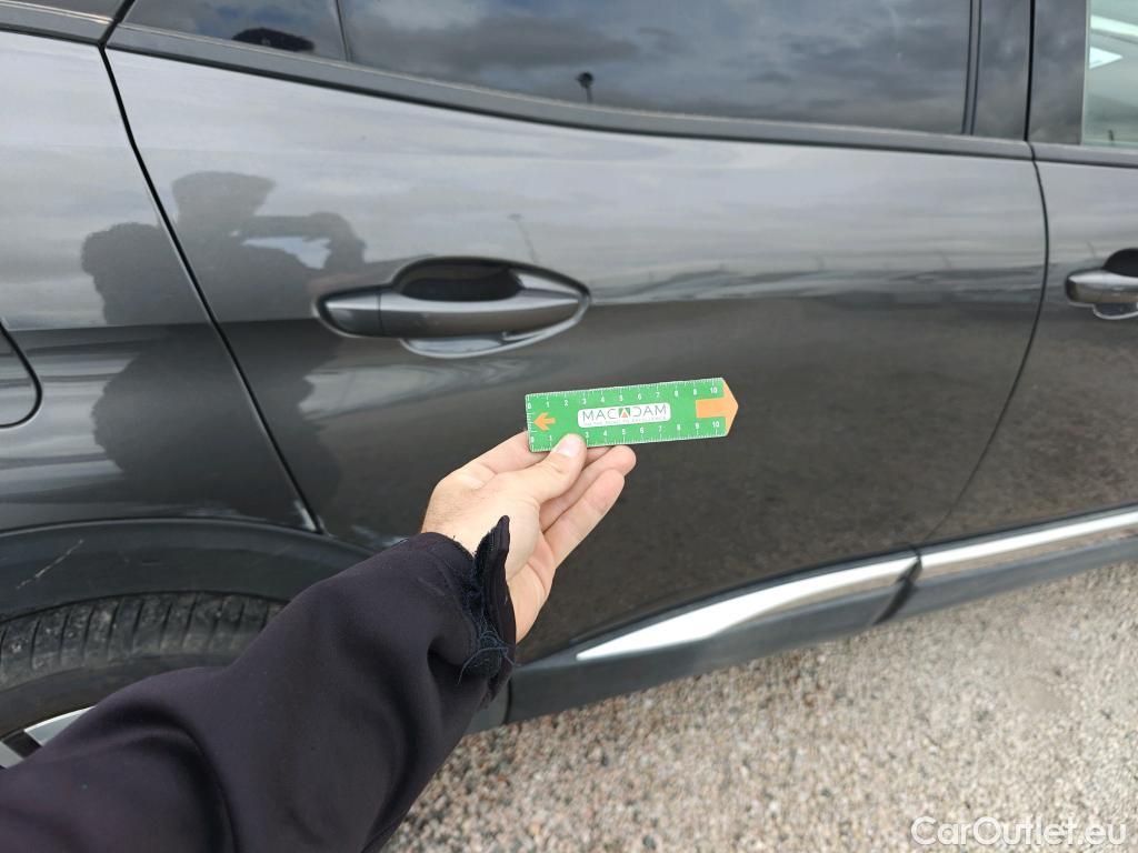  Peugeot  3008 PEUGEOT  / 2020 / 5P / todoterreno 1.5 BlueHDi 96kW S&S Allure Pack EAT8 #19