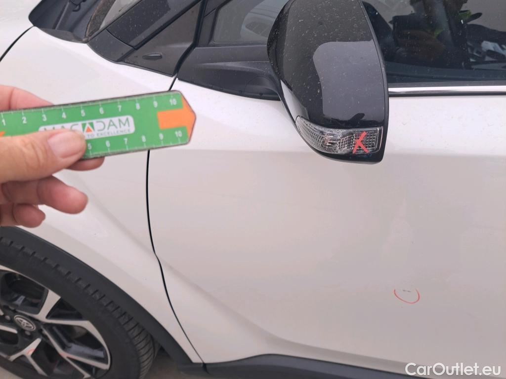  Toyota  C-HR TOYOTA  / 2019 / 5P / todoterreno 2.0 180H Advance Luxury #18