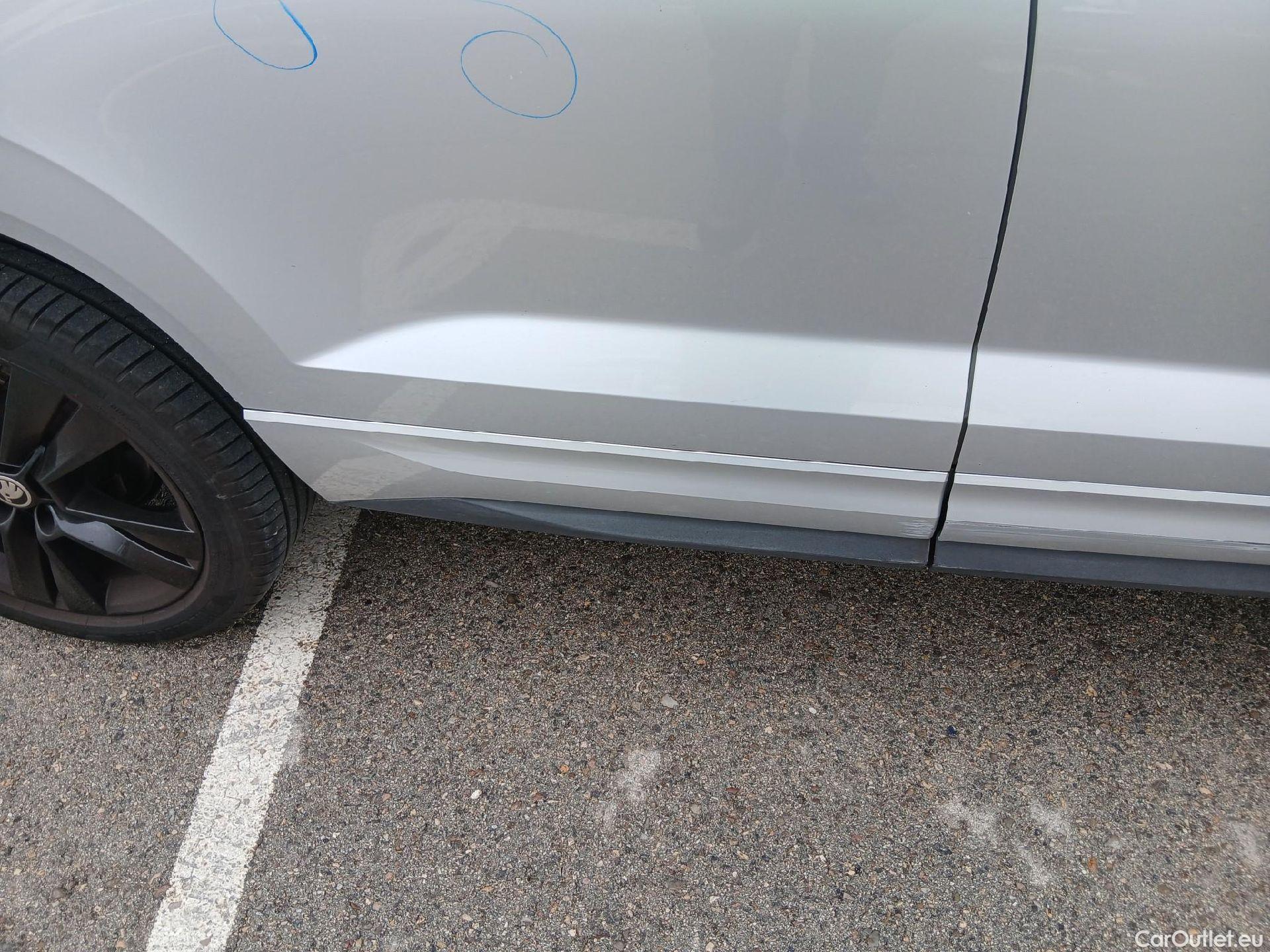  Skoda  Karoq SKODA  / 2017 / 5P / todoterreno 2.0 TDI 110kW (150CV) Sportline #29