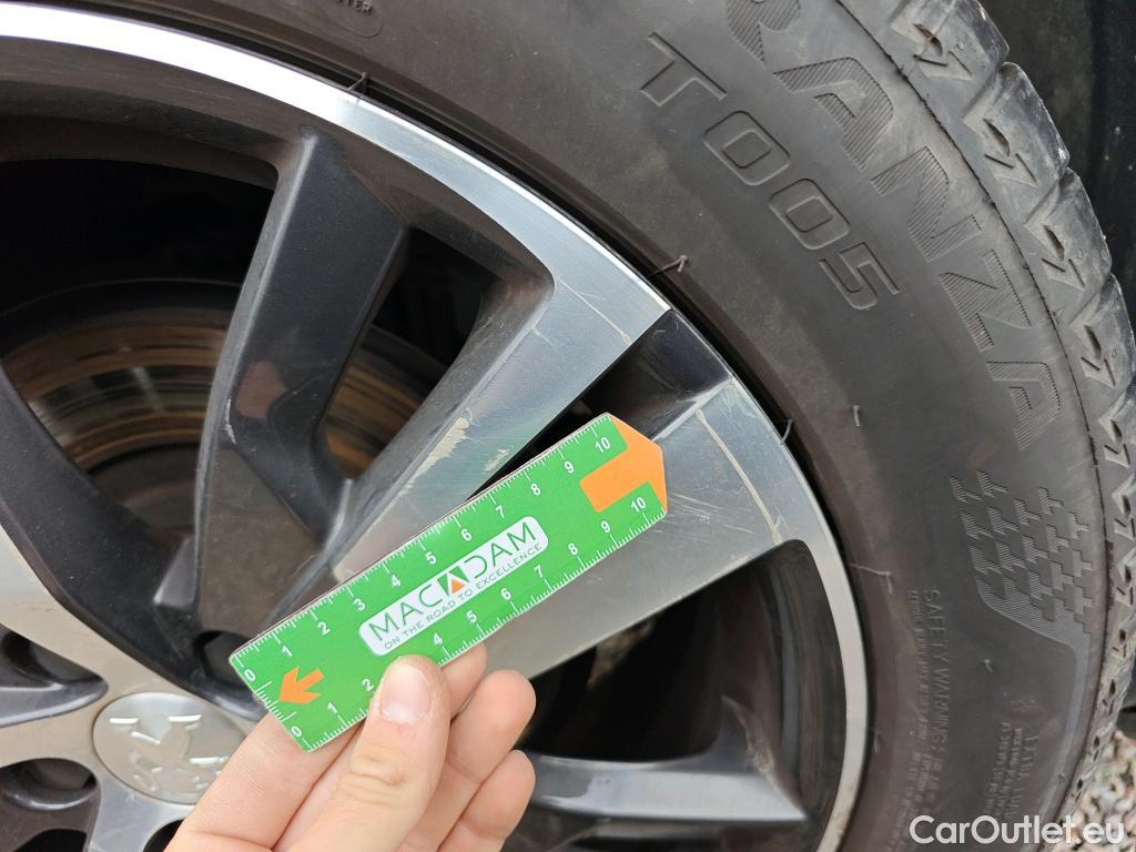  Peugeot  3008 PEUGEOT  / 2020 / 5P / todoterreno 1.5 BlueHDi 96kW S&S Allure Pack EAT8 #9