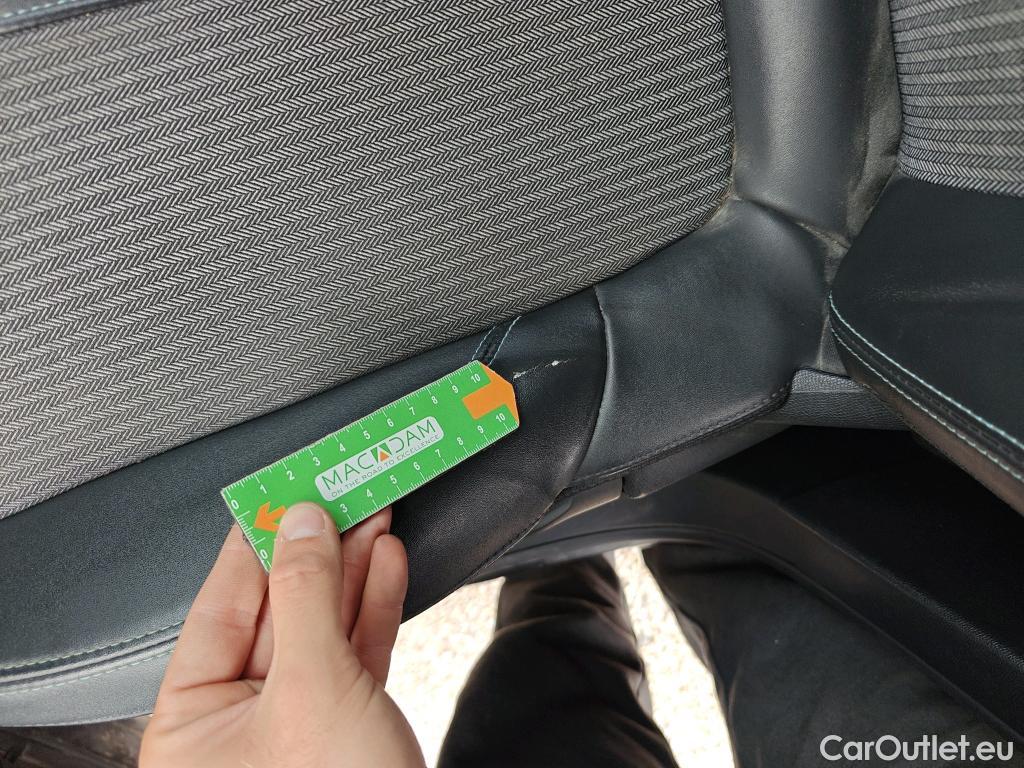  Peugeot  3008 PEUGEOT  / 2020 / 5P / todoterreno 1.5 BlueHDi 96kW S&S Allure Pack EAT8 #18