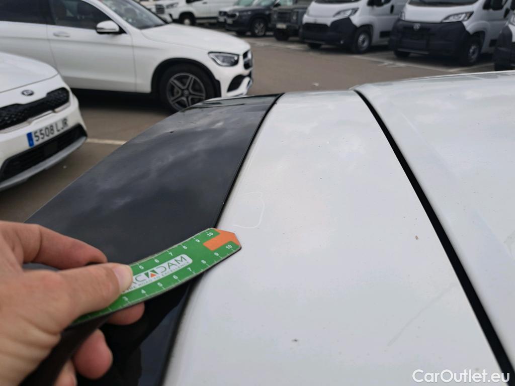  Peugeot  208 PEUGEOT  / 2019 / 5P / berlina con portón PureTech 73kW (100CV) Active Pack #46