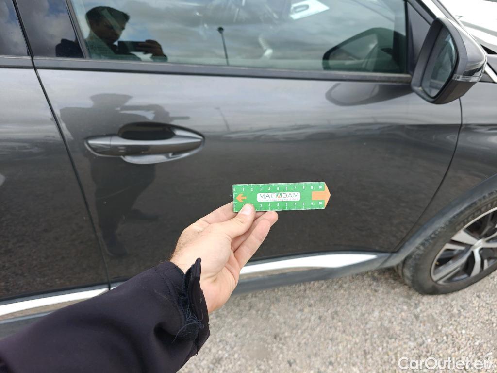  Peugeot  3008 PEUGEOT  / 2020 / 5P / todoterreno 1.5 BlueHDi 96kW S&S Allure Pack EAT8 #46