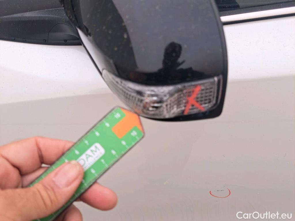  Toyota  C-HR TOYOTA  / 2019 / 5P / todoterreno 2.0 180H Advance Luxury #19