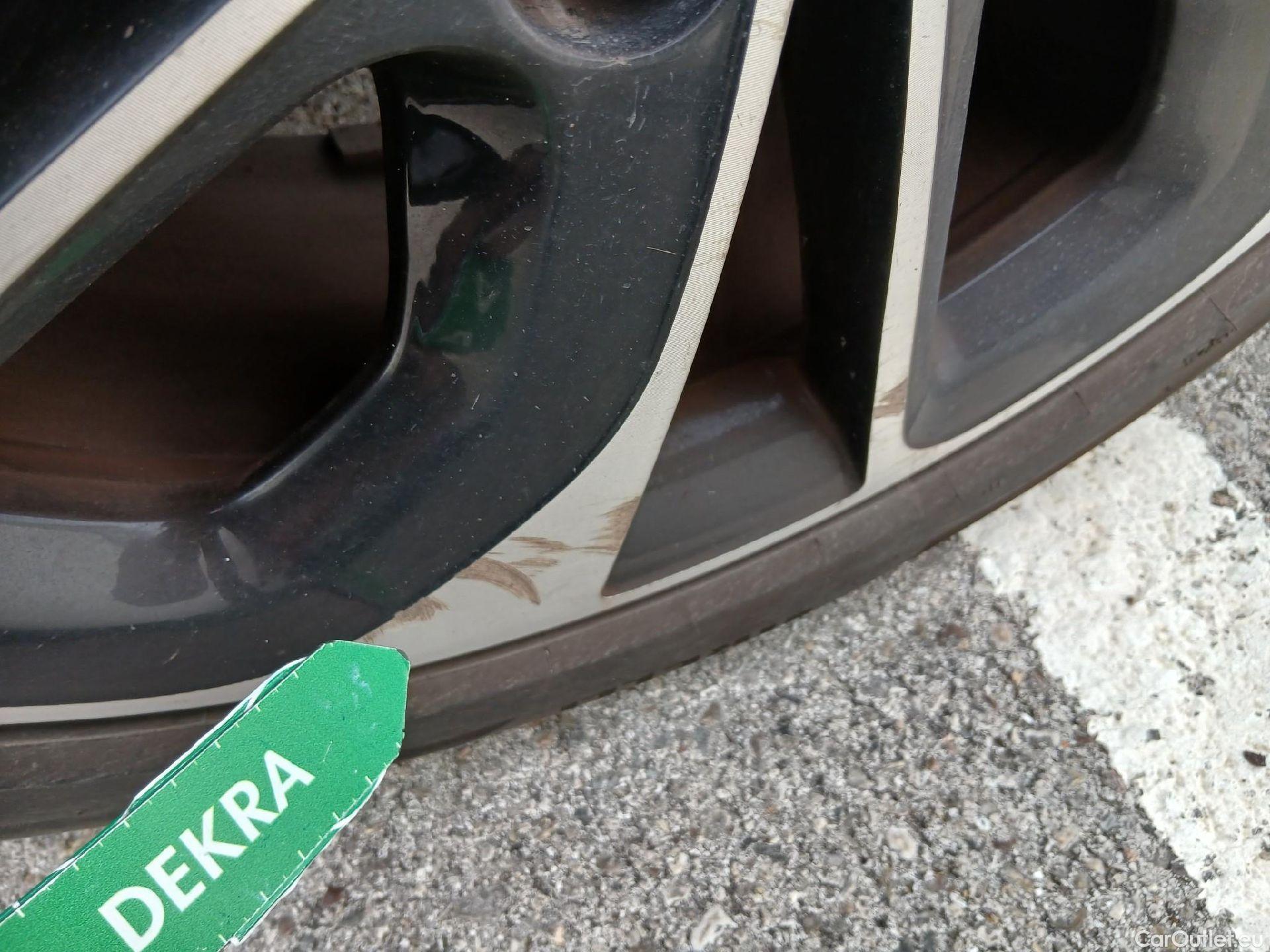  Renault  Megane RENAULT MÉGANE 5p 3G familiar Sp. Tou. Bose Energy dCi 130 S&S Euro 6 #19