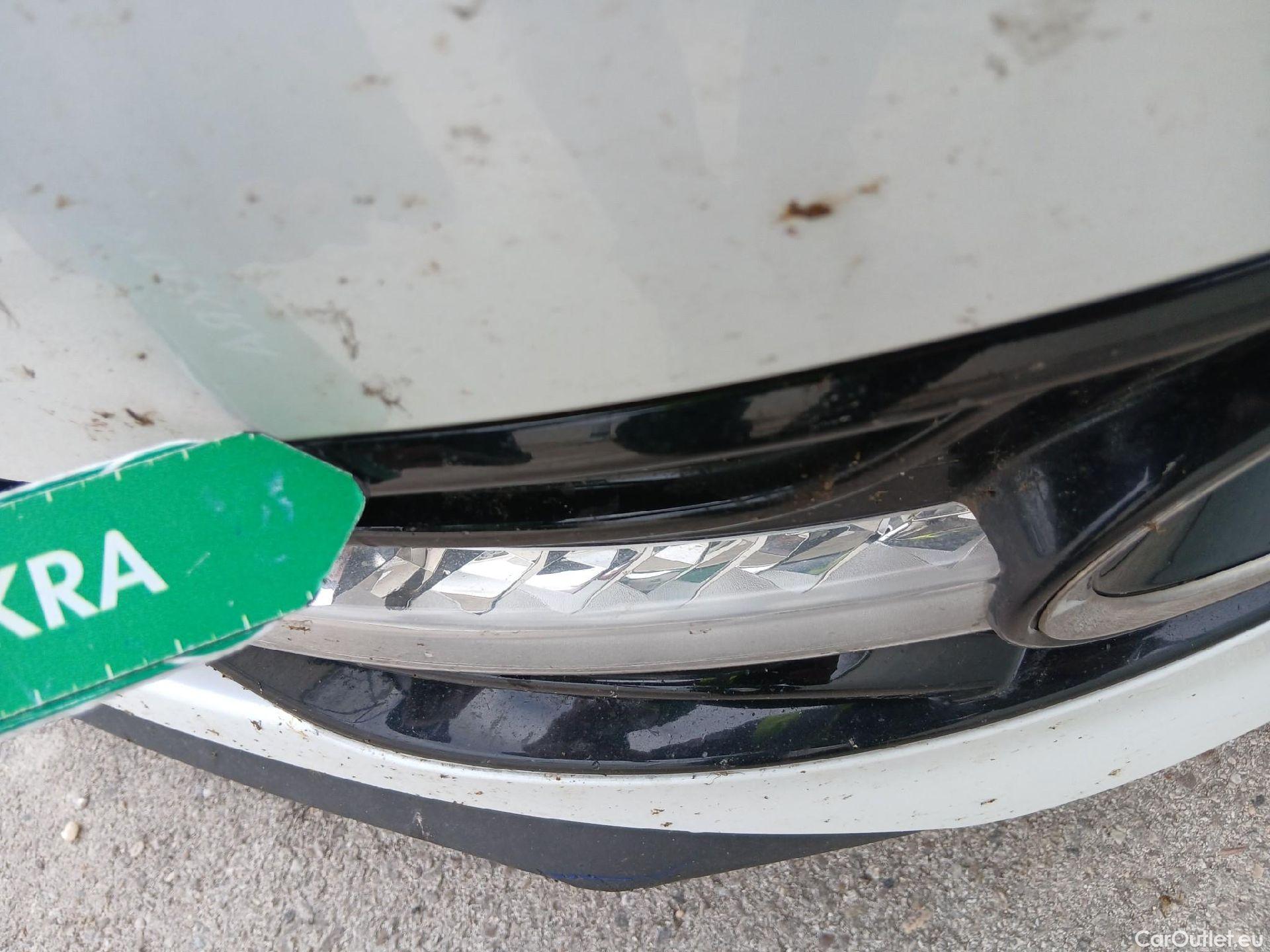  Renault  Megane RENAULT MÉGANE 5p 3G familiar Sp. Tou. Bose Energy dCi 130 S&S Euro 6 #32