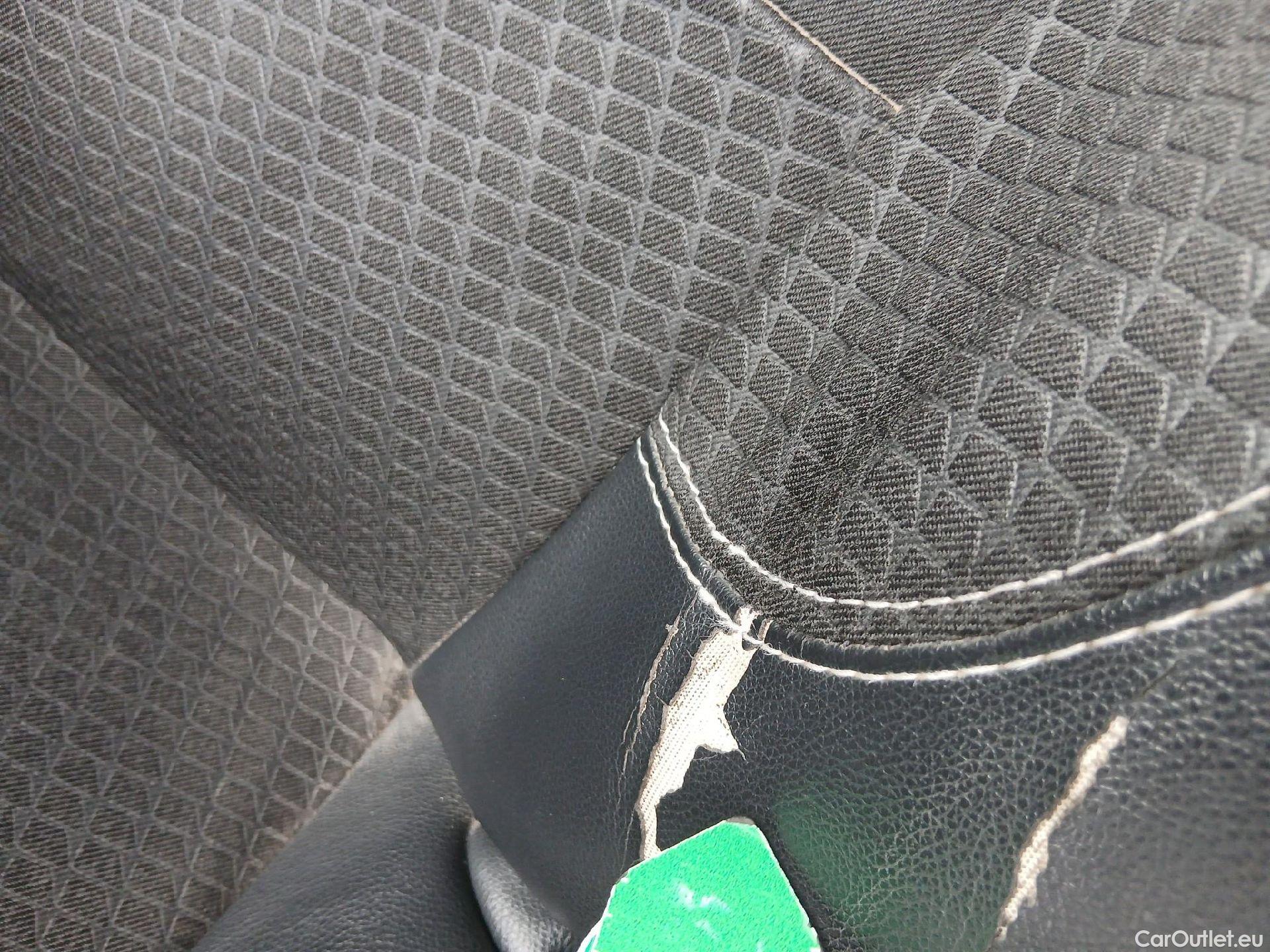  Renault  Megane RENAULT MÉGANE 5p 3G familiar Sp. Tou. Bose Energy dCi 130 S&S Euro 6 #10