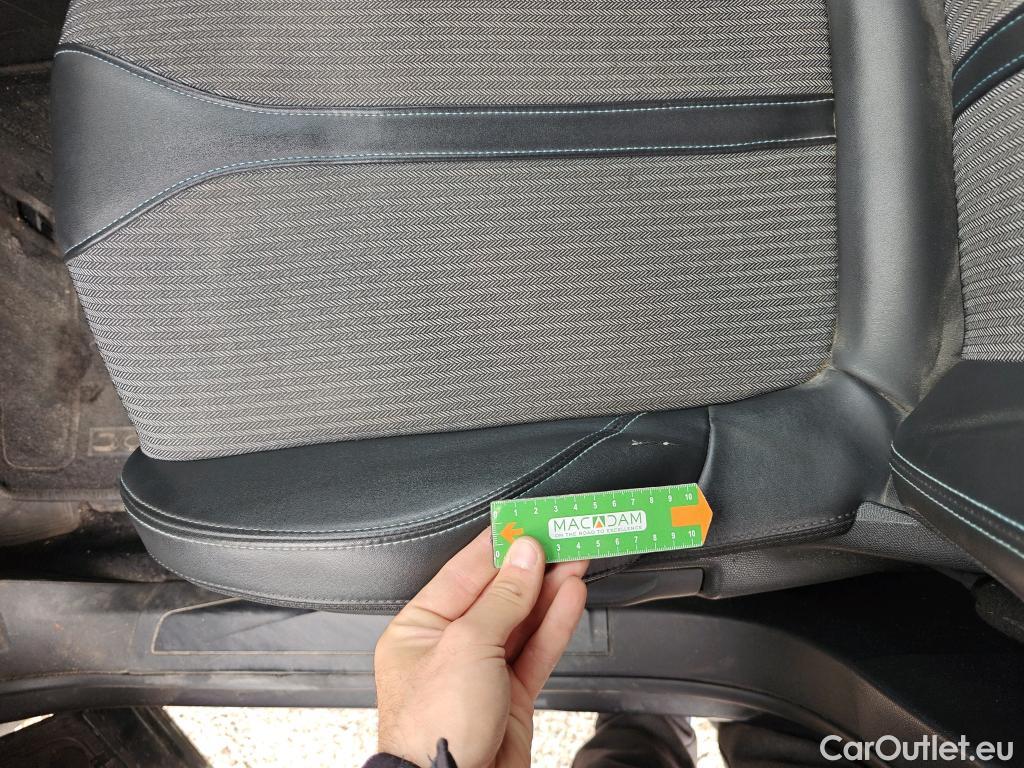  Peugeot  3008 PEUGEOT  / 2020 / 5P / todoterreno 1.5 BlueHDi 96kW S&S Allure Pack EAT8 #17