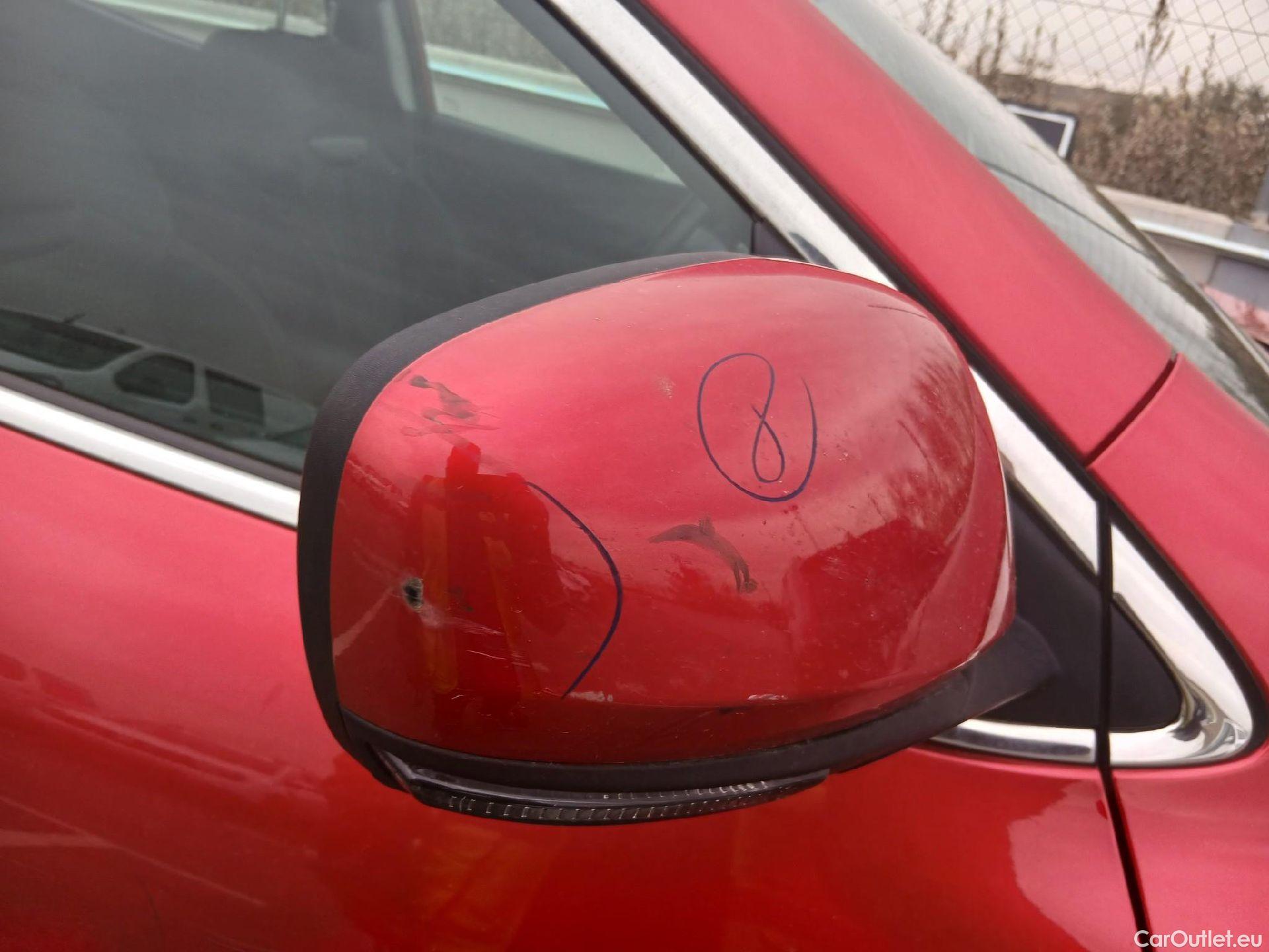  Renault  Kadjar RENAULT  / 2019 / 5P / crossover Intens Blue dCi 85kW (115CV) #40