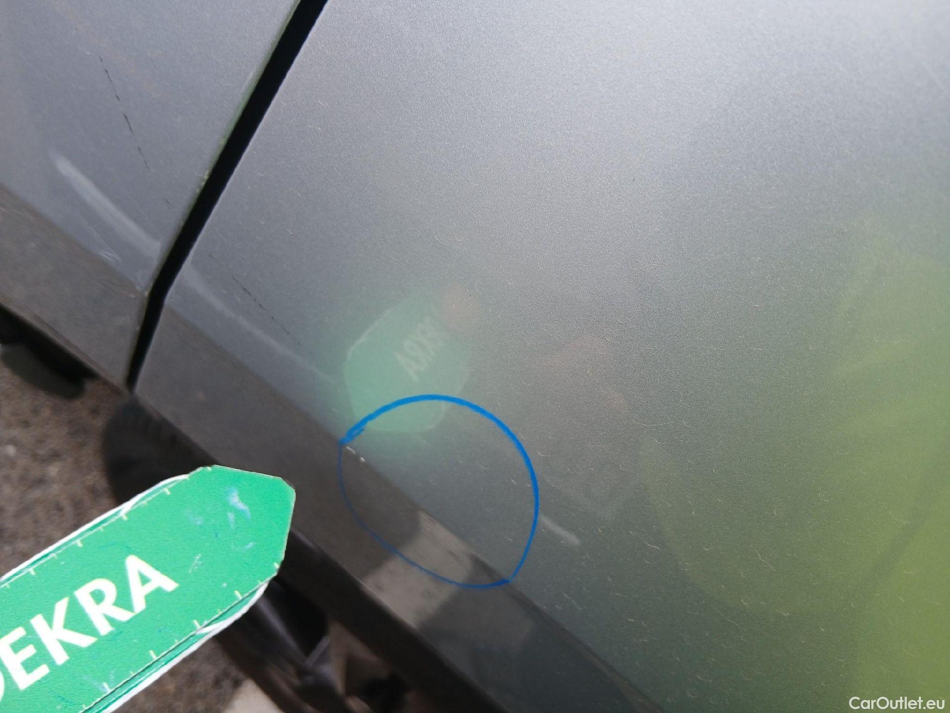  Skoda  Karoq SKODA  / 2017 / 5P / todoterreno 2.0 TDI 110kW (150CV) Sportline #18