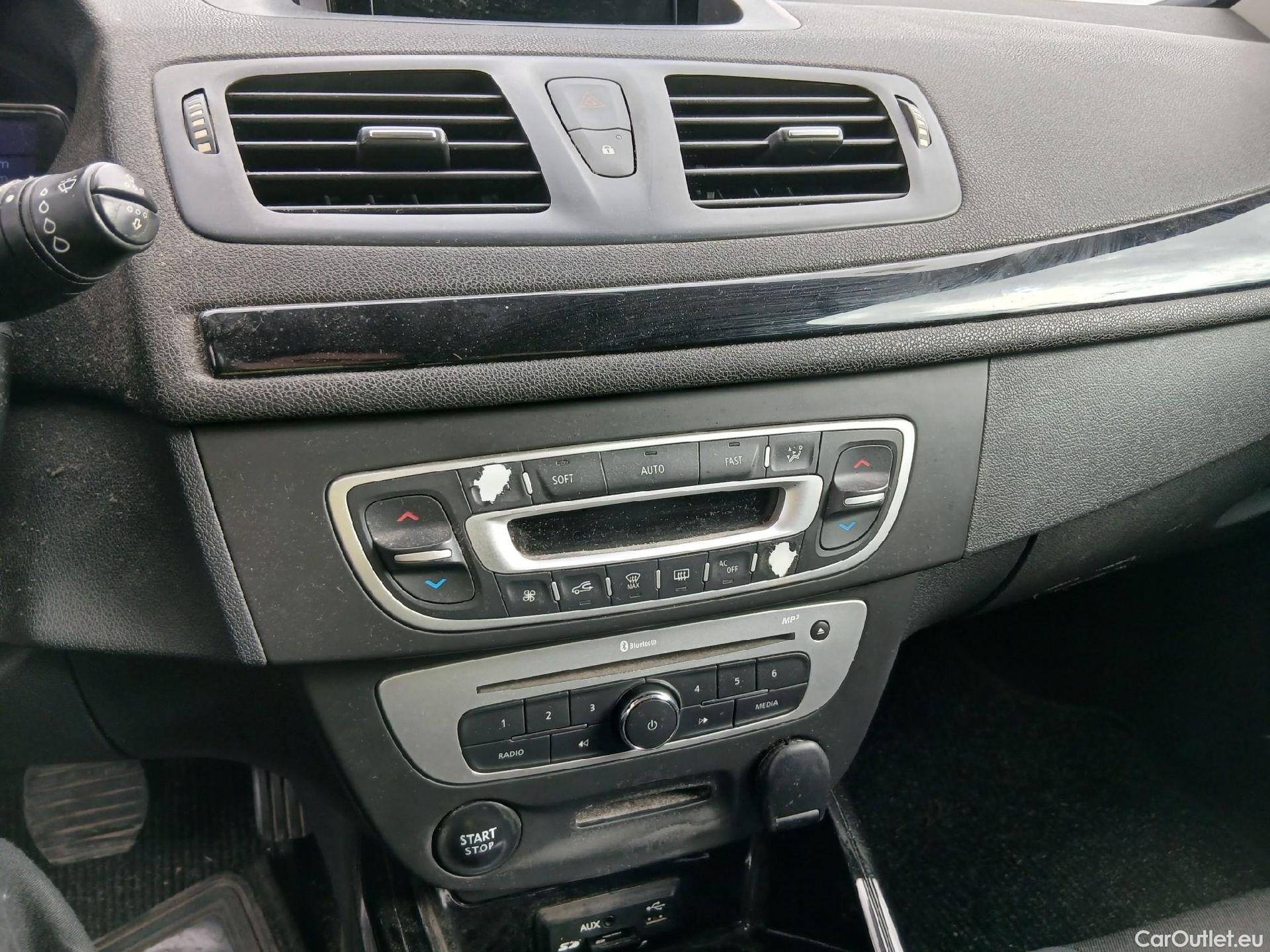  Renault  Megane RENAULT MÉGANE 5p 3G familiar Sp. Tou. Bose Energy dCi 130 S&S Euro 6 #6