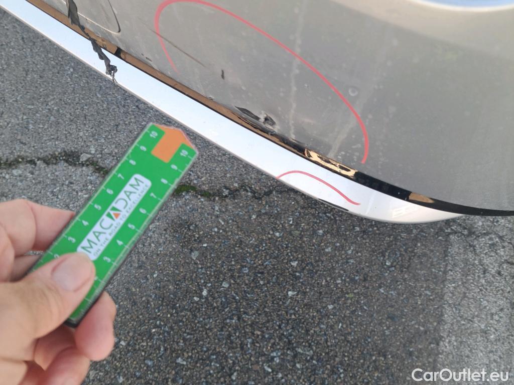  Toyota  Corolla TOYOTA  / 2019 / 5P / familiar 1.8 125H ACTIVE TECH E-CVT TOU SPORT #19