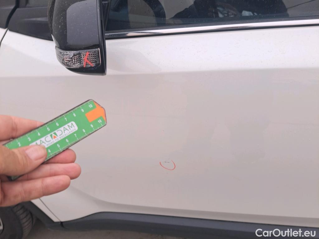  Toyota  C-HR TOYOTA  / 2019 / 5P / todoterreno 2.0 180H Advance Luxury #27