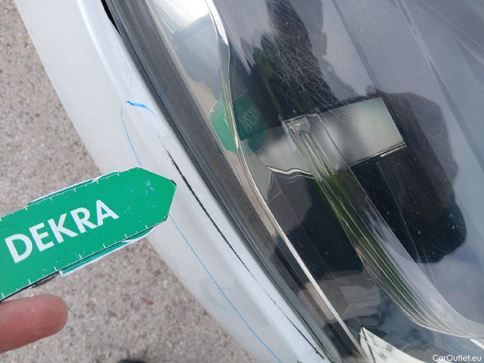  Renault  Megane RENAULT MÉGANE 5p 3G familiar Sp. Tou. Bose Energy dCi 130 S&S Euro 6 #26