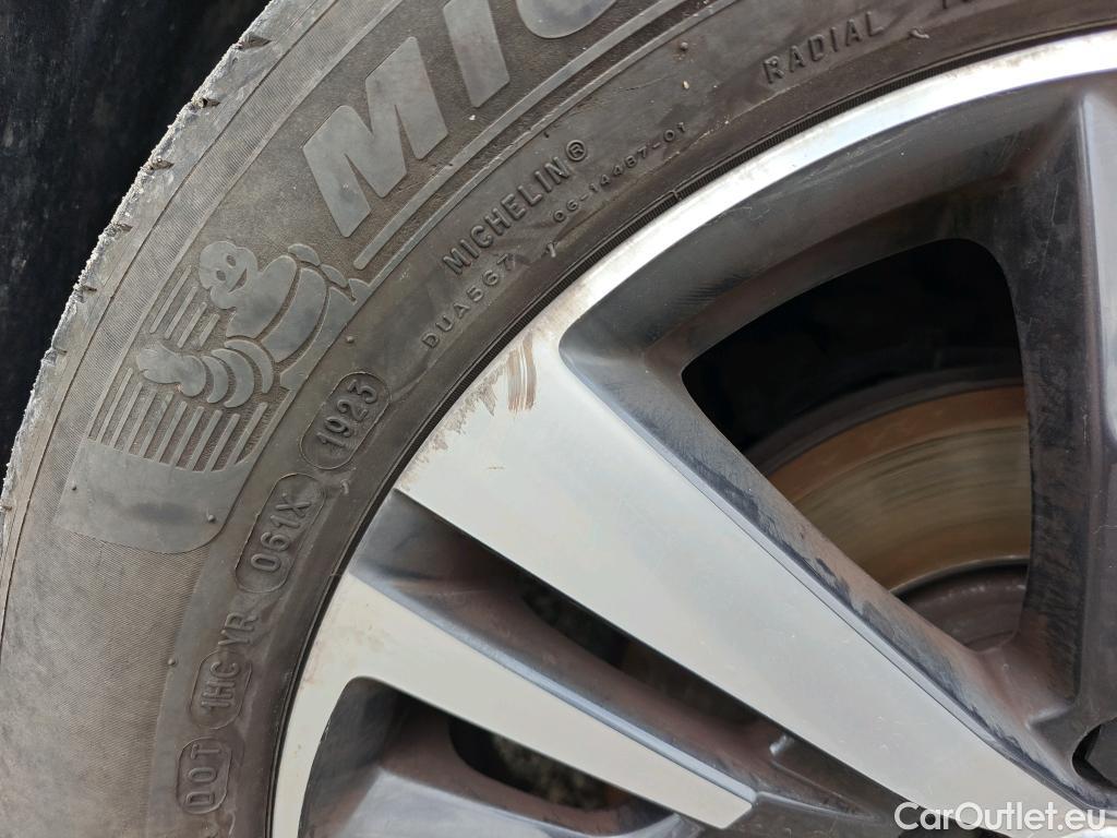  Peugeot  3008 PEUGEOT  / 2020 / 5P / todoterreno 1.5 BlueHDi 96kW S&S Allure Pack EAT8 #6