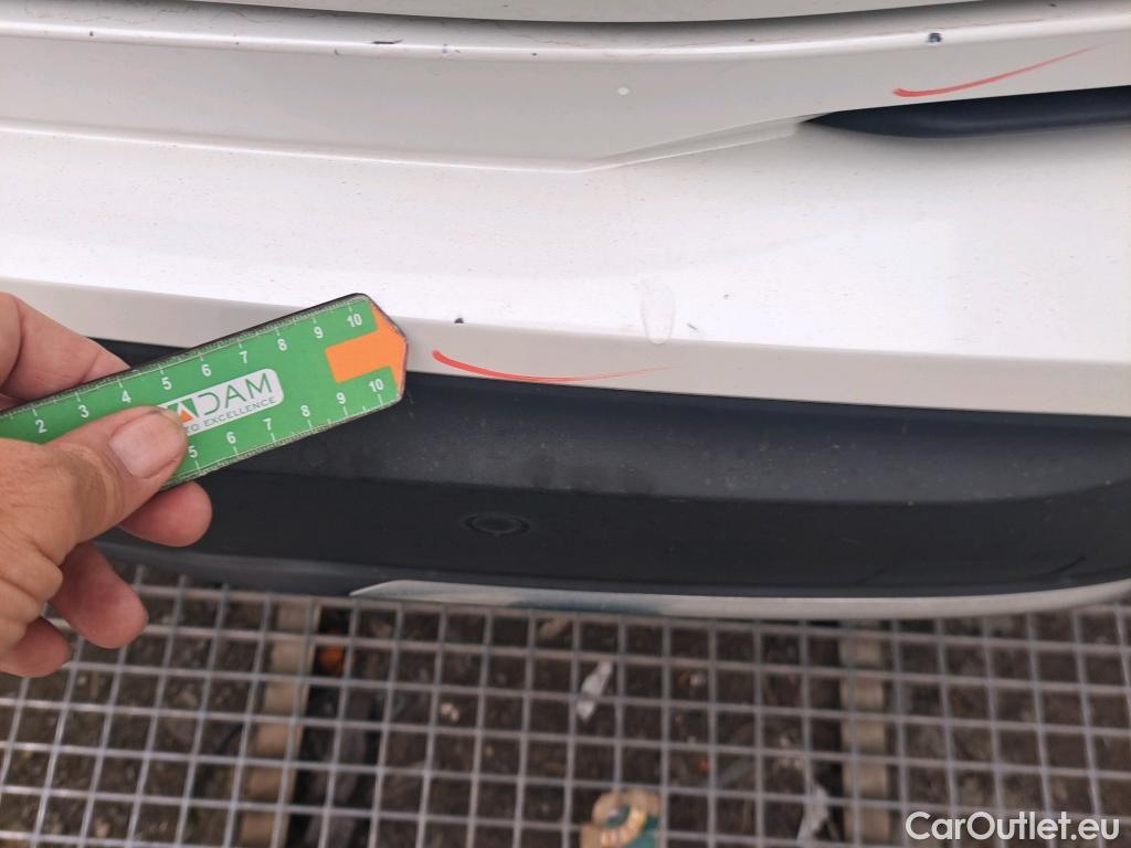  Toyota  C-HR TOYOTA  / 2019 / 5P / todoterreno 2.0 180H Advance Luxury #16