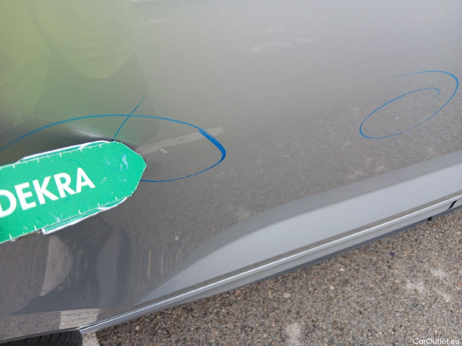  Skoda  Karoq SKODA  / 2017 / 5P / todoterreno 2.0 TDI 110kW (150CV) Sportline #23