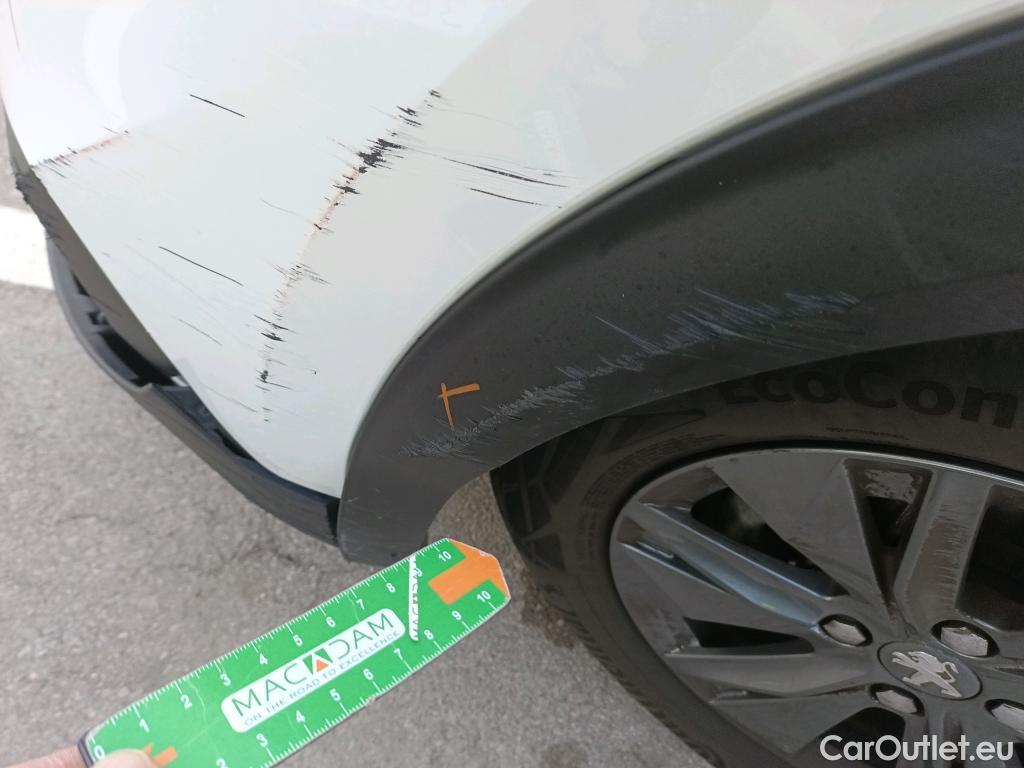  Peugeot  2008  Active Pack 1.2 PureTech 130CV MT6 E6d #17