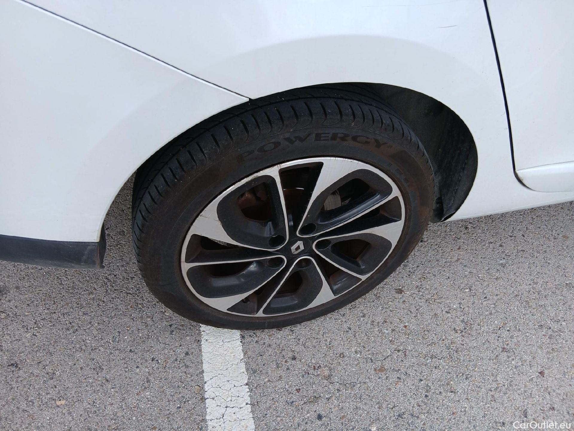  Renault  Megane RENAULT MÉGANE 5p 3G familiar Sp. Tou. Bose Energy dCi 130 S&S Euro 6 #21