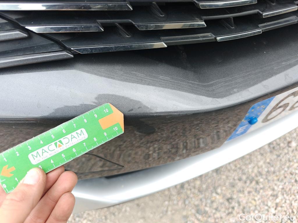  Peugeot  3008 PEUGEOT  / 2020 / 5P / todoterreno 1.5 BlueHDi 96kW S&S Allure Pack EAT8 #38