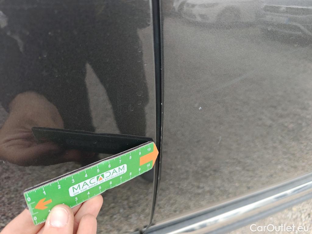  Peugeot  3008 PEUGEOT  / 2020 / 5P / todoterreno 1.5 BlueHDi 96kW S&S Allure Pack EAT8 #47