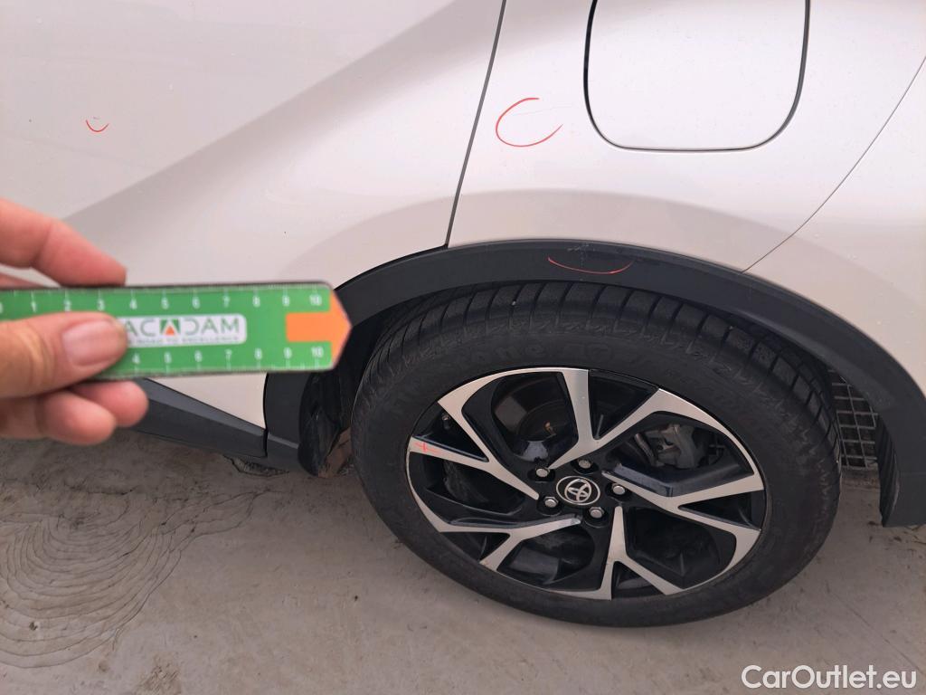  Toyota  C-HR TOYOTA  / 2019 / 5P / todoterreno 2.0 180H Advance Luxury #1