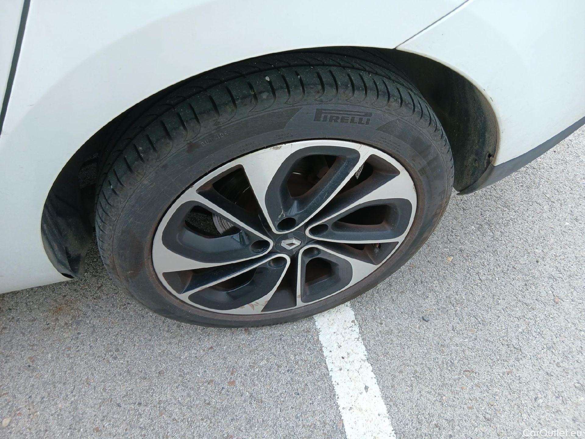  Renault  Megane RENAULT MÉGANE 5p 3G familiar Sp. Tou. Bose Energy dCi 130 S&S Euro 6 #20