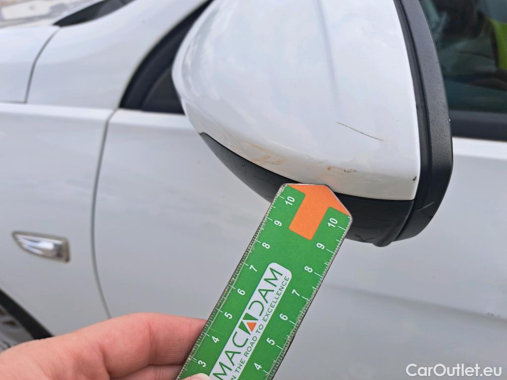  Opel  Insignia OPEL  5p 2G berlina con portón GS 1.6 CDTi 100kW Turbo D Selective #37