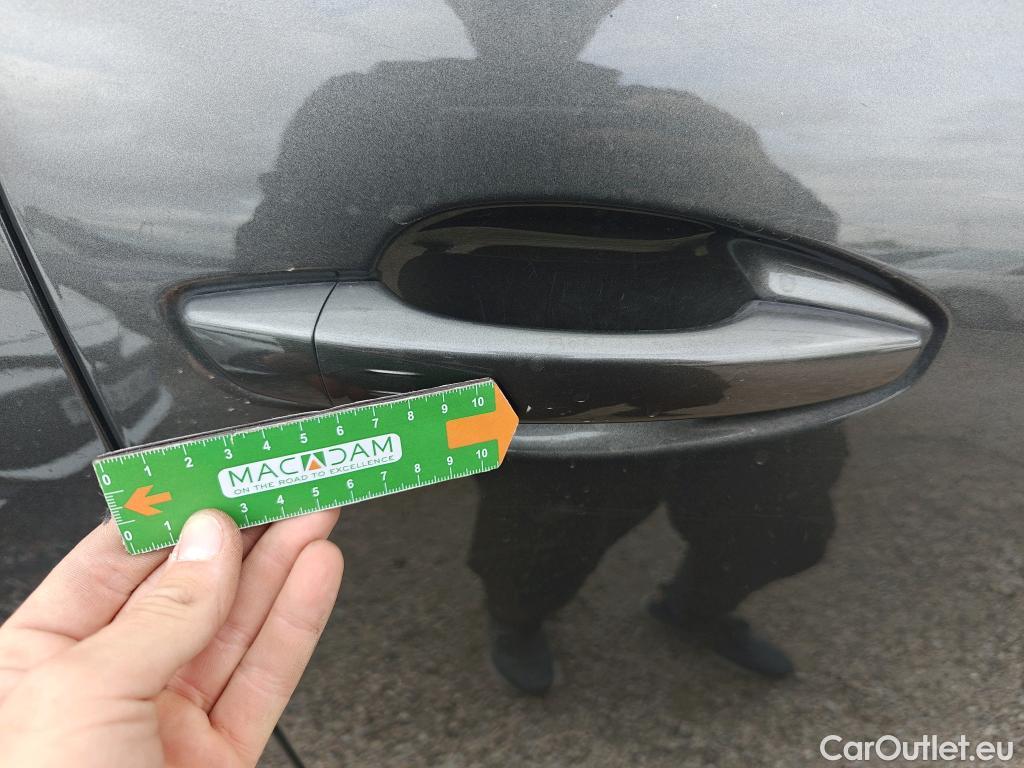  Peugeot  3008 PEUGEOT  / 2020 / 5P / todoterreno 1.5 BlueHDi 96kW S&S Allure Pack EAT8 #51