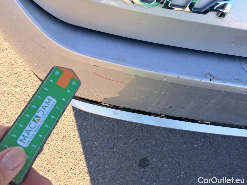  Toyota  Corolla TOYOTA  / 2019 / 5P / familiar 1.8 125H ACTIVE TECH E-CVT TOU SPORT #20