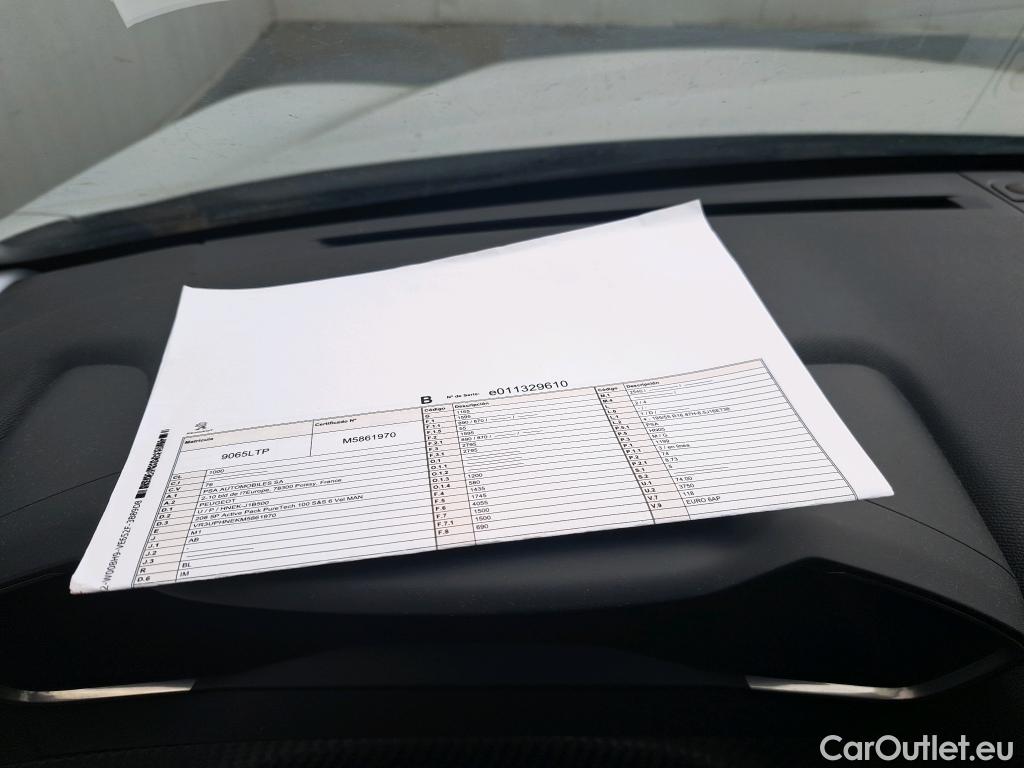  Peugeot  208 PEUGEOT  / 2019 / 5P / berlina con portón PureTech 73kW (100CV) Active Pack #26