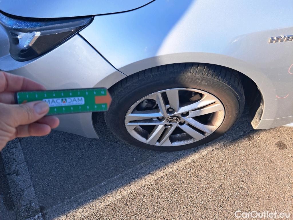  Toyota  Corolla TOYOTA  / 2019 / 5P / familiar 1.8 125H ACTIVE TECH E-CVT TOU SPORT #14