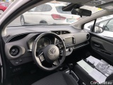  Toyota  Yaris TOYOTA  / 2017 / 5P / berlina con portón 1.5 100H Active #3