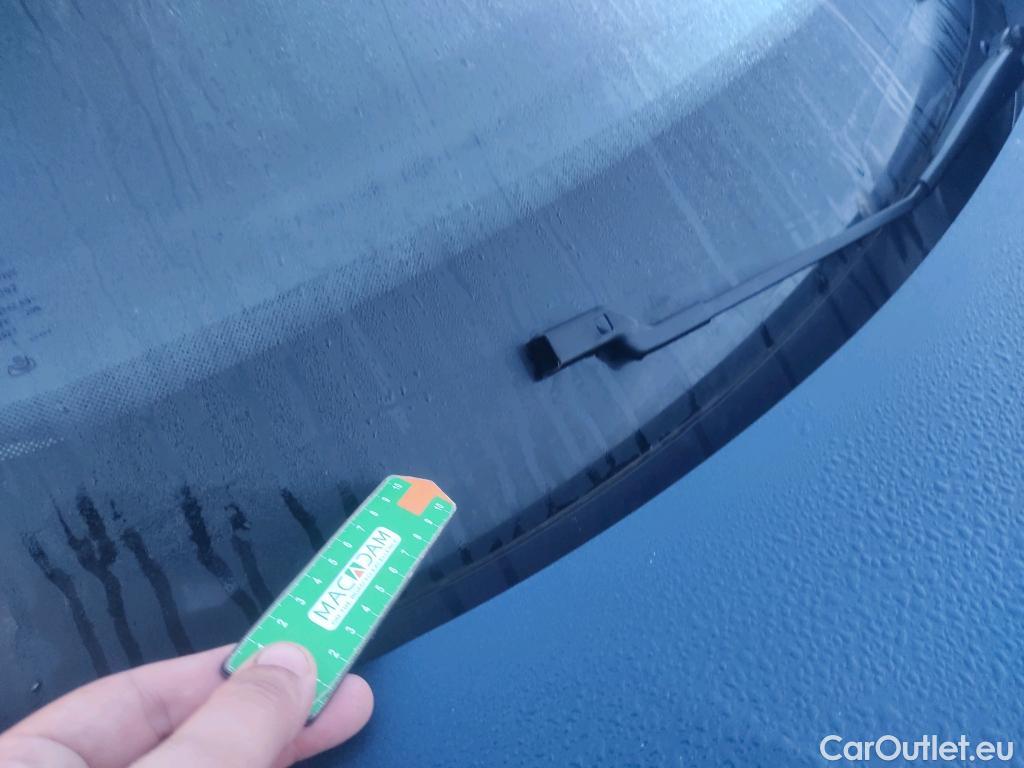  Volkswagen  Tiguan VOLKSWAGEN  / 2020 / 5P / todoterreno R-Line 2.0 TDI 110kW (150CV) DSG #16